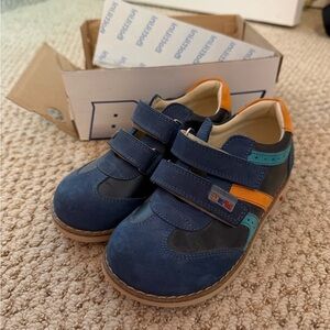 Dr. Mymi Orthopedic Leather Shoe